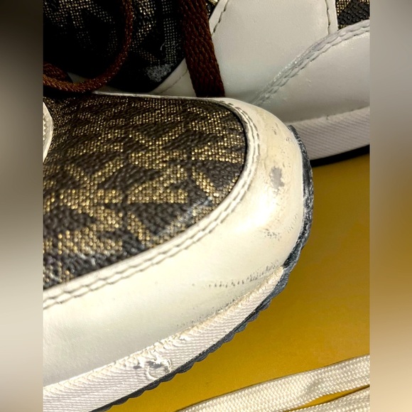 MICHAEL MICHAEL KORS Metallic Logo And Leather Trainers. Size (10). - Picture 8 of 10